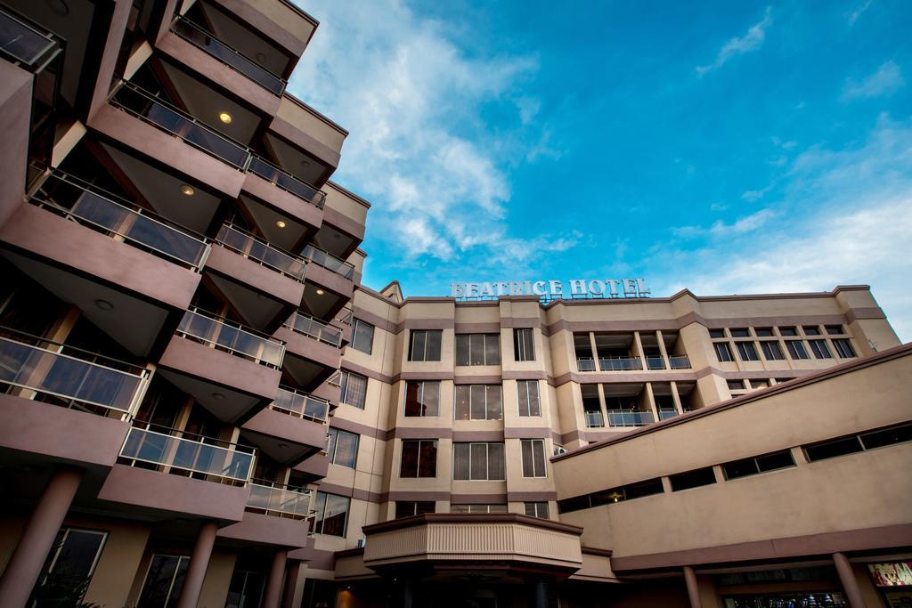 Beatrice Hotel Kinshasa Esterno foto
